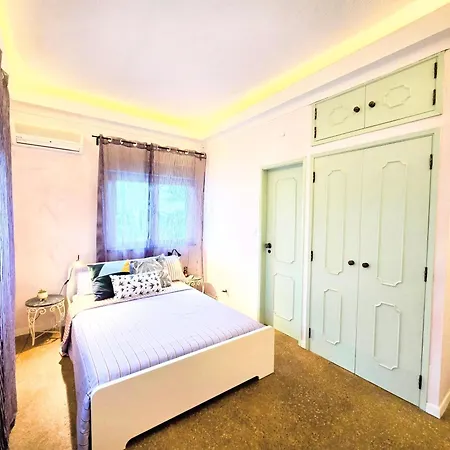 Ancora & Pool Full House *