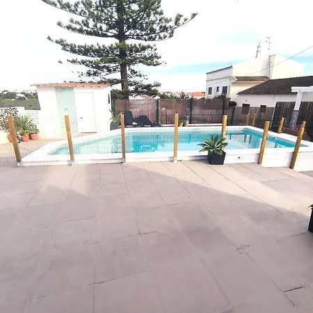 Ancora & Pool Full House Willa